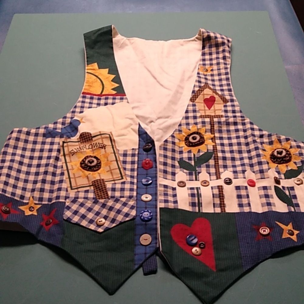 Hearts And Button Flowers Handmade Vest Blue Bird  Bird Houses